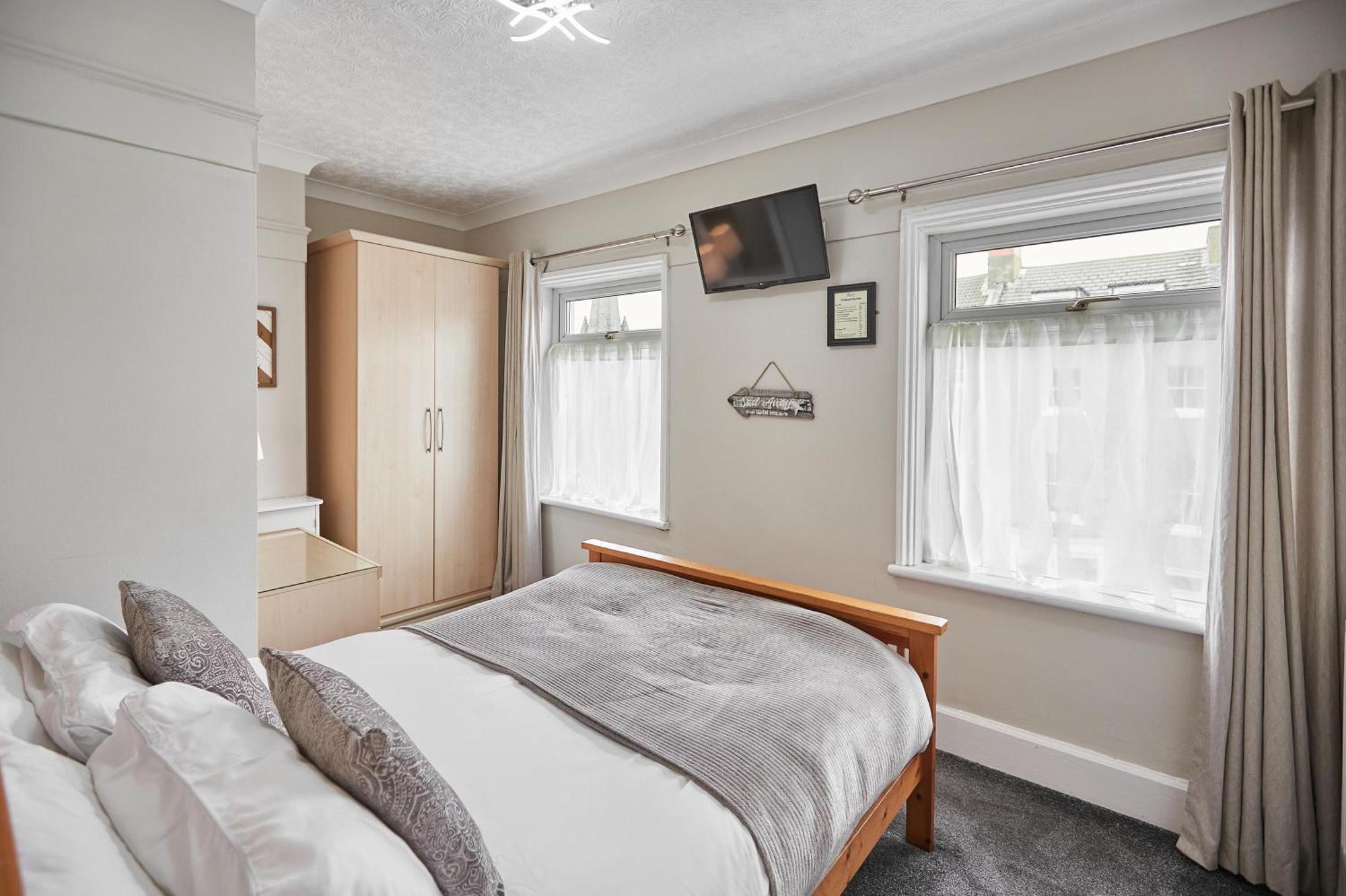 Glencoe Holiday Apartments ويتبي الغرفة الصورة